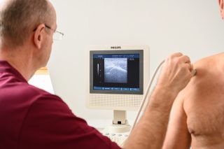 Arzt Dr. Stetter Ultraschall Untersuchung für Chirurgie Unfallchirurgie Orthopädie in Kaiserslautern.